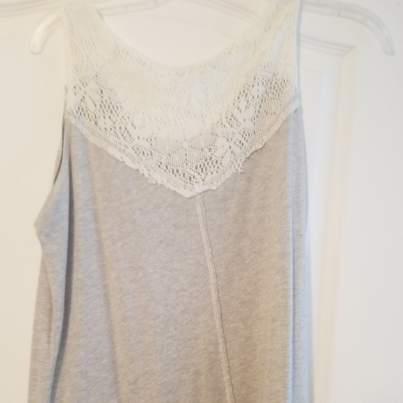 Tank top - Picture 2 of 3